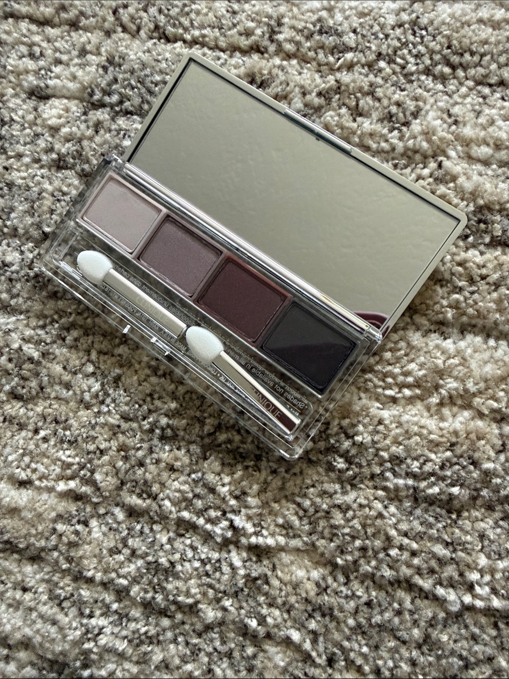 Eyeshadow quad - Picture 2 of 2
